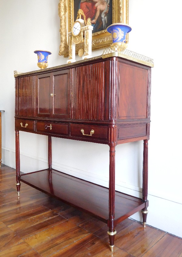 Console desserte en acajou d'époque Louis XVI, fin XVIIIe siècle