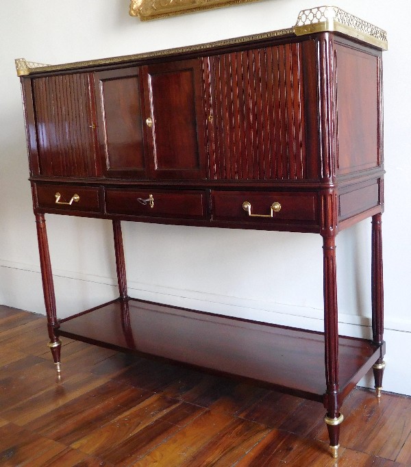 Console desserte en acajou d'époque Louis XVI, fin XVIIIe siècle