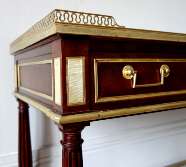 Nicolas Grevenich : Louis XVI mahogany console, late 18th century - stamped