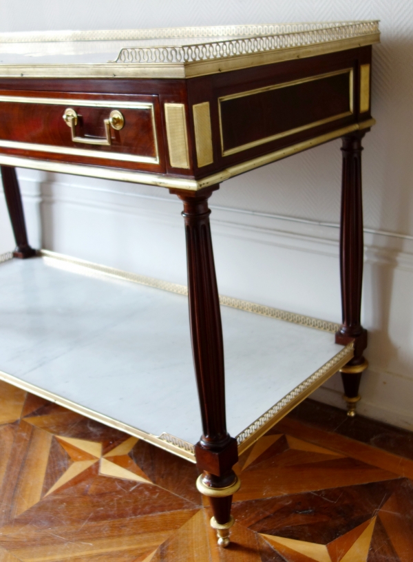 Nicolas Grevenich : grande console desserte en acajou et bronze doré - fin de l'époque Louis XVI