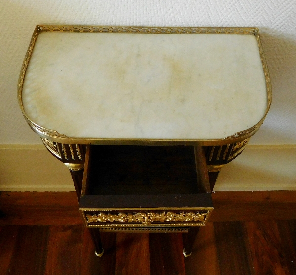 Petite console Louis XVI Directoire en acajou, garniture de bronze doré au mercure fin XVIIIe