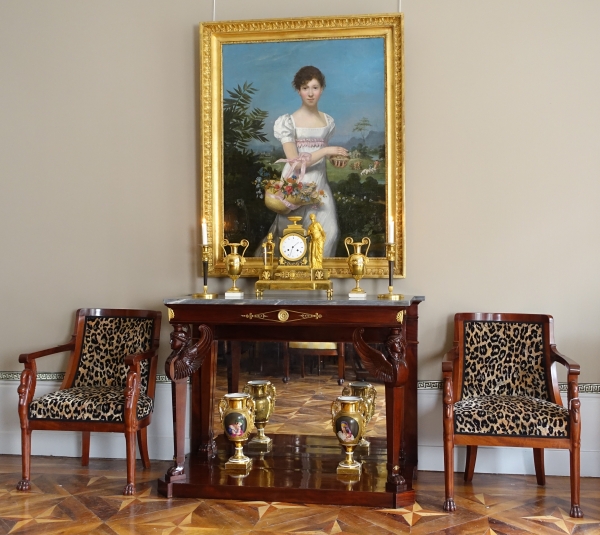 Console d'époque Consulat en acajou flammé, attribuée à Molitor - bronzes dorés au mercure