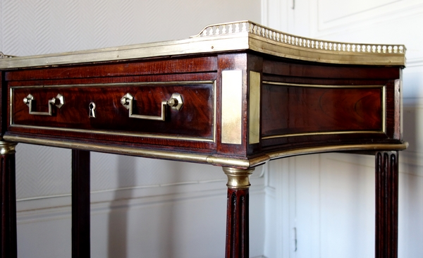 Louis XVI - French Directoire mahogany console, late 18th century