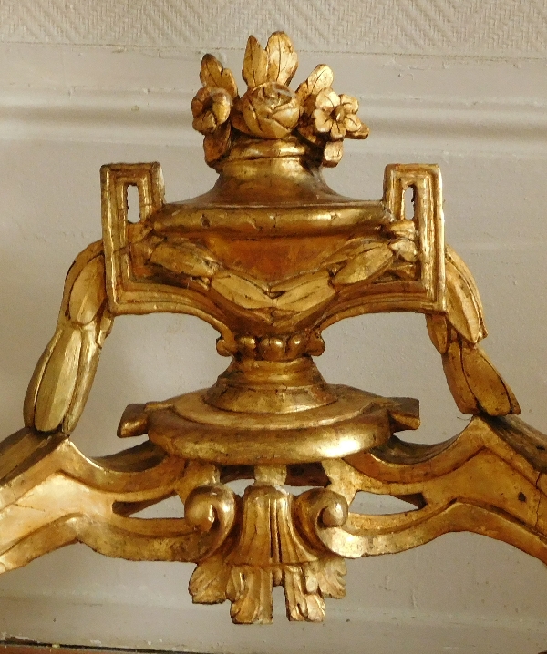 Console en bois sculpté et doré estampillée Chollot, époque Transition Louis XV - Louis XVI