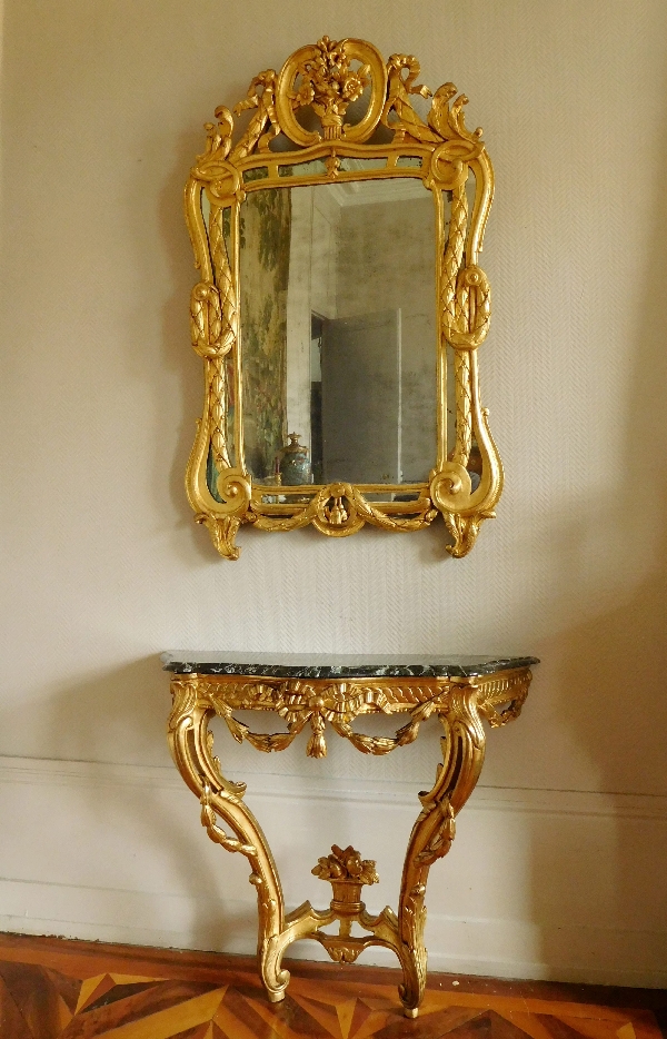 Louix XV Louis XVI Transition period gilt wood console, France, 18th century circa 1770