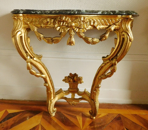 Console en bois sculpté et doré d’époque Transition Louis XV - Louis XVI, vers 1770