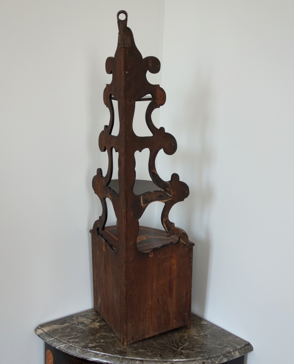 Louis XV rosewood marquetry corner cupboard meant for hanging, 18th century