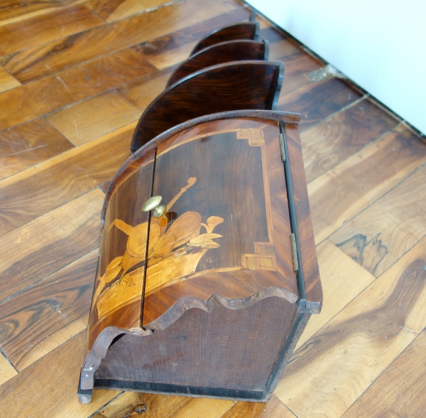 Louis XV rosewood marquetry corner cupboard meant for hanging, 18th century