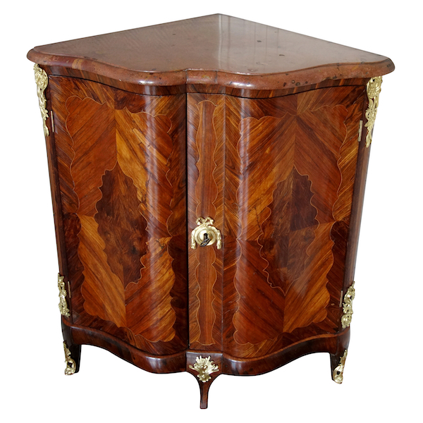 Louis XV rosewood & amaranth marquetry corner cupboard stamped Pierre Wattelin - 18th century