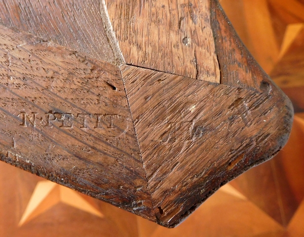 Nicolas Petit : Louis XV marquetry corner cupboard, 18th century