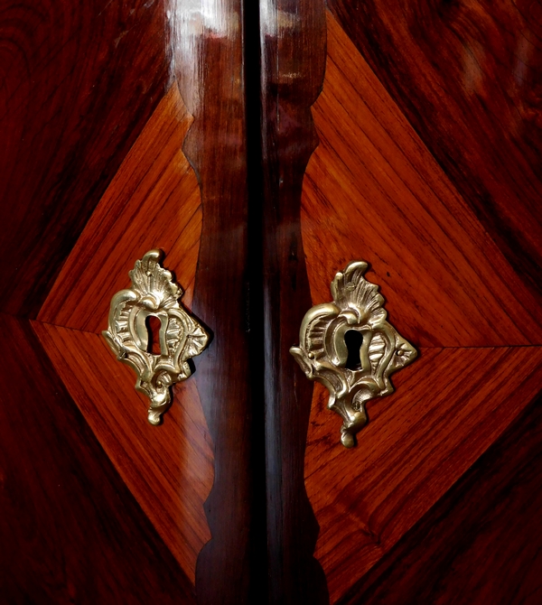 Nicolas Petit : Louis XV marquetry corner cupboard, 18th century