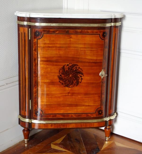 Charles Topino : Louis XVI marquetry corner cupboard, 18th century - stamped