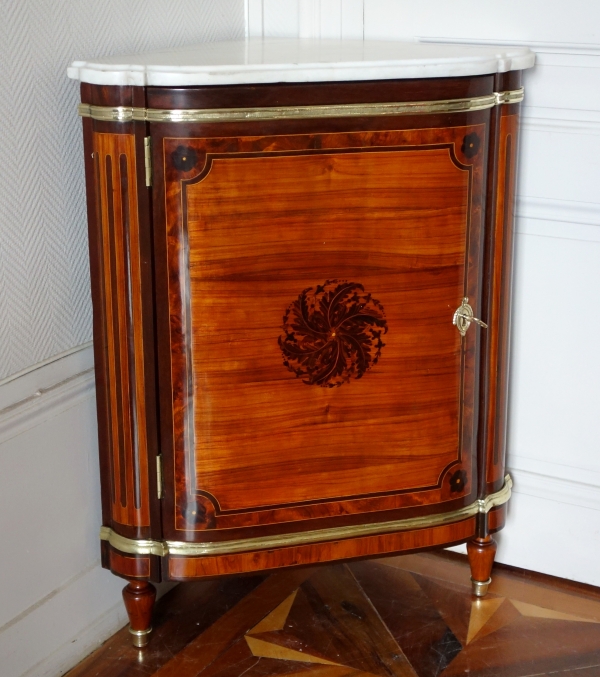 Charles Topino : Louis XVI marquetry corner cupboard, 18th century - stamped