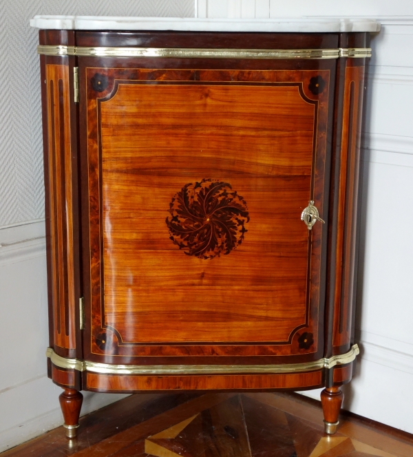 Charles Topino : Louis XVI marquetry corner cupboard, 18th century - stamped