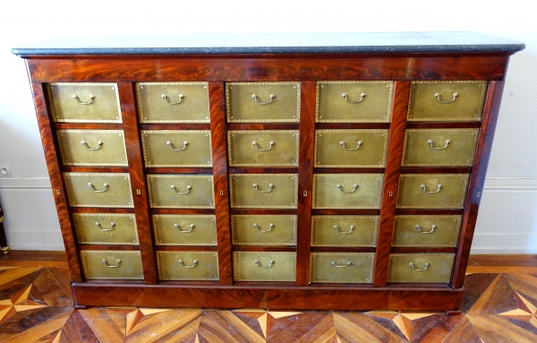 Large mahogany storage unit, early 19th century circa 1830 - 192cm
