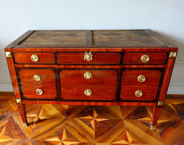 Large Louis XVI marquetry chest of drawers, late 18th century - 145,5cm