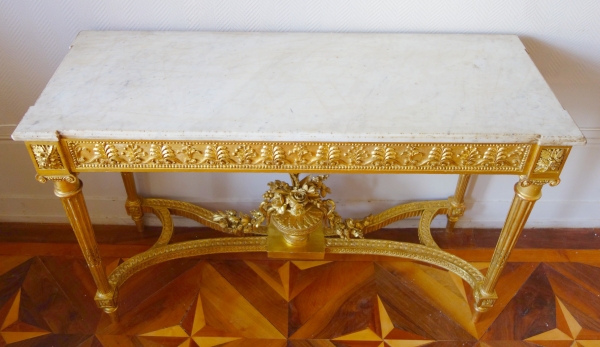 Importante console d'époque Louis XVI en bois sculpté et doré, attribuée à Georges Jacob