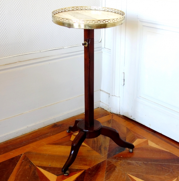 Louis XVI mahogany pedestal table, 18th century