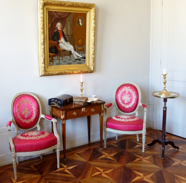 Louis XVI mahogany pedestal table, 18th century