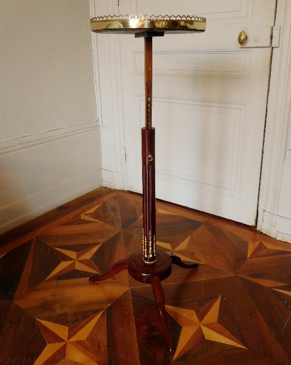 Guéridon à crémaillère porte-lumière en acajou, époque Louis XVI
