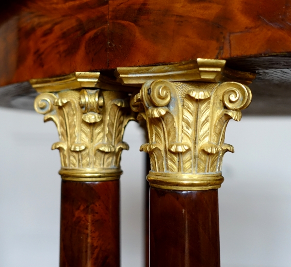 Guéridon table à thé Empire en acajou et bronze doré attribué Sébastien Youf