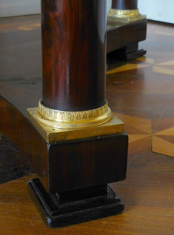 Empire mahogany pedestal table, mercury gilt bronze, early 19th century circa 1815