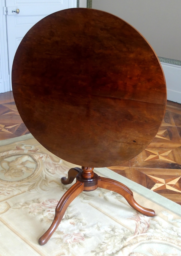 Canabas : guéridon basculant en acajou massif moucheté - époque Louis XVI, estampille et JME