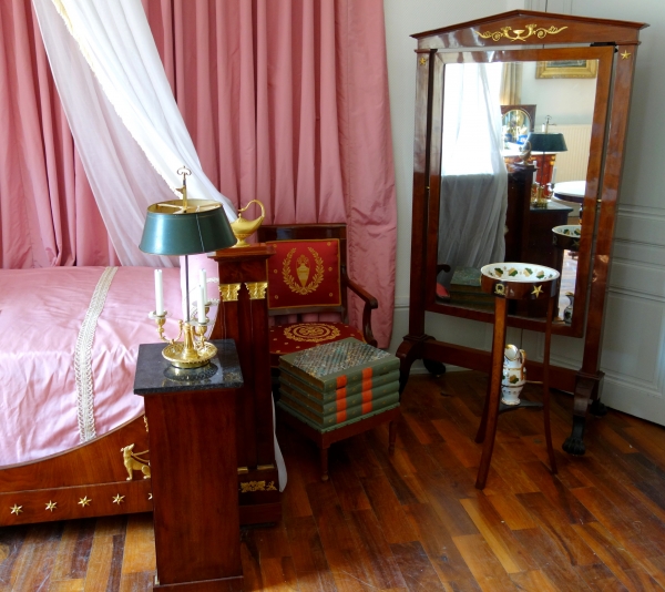 Rare Empire porcelain washbasin and mahogany tripod, early 19th century