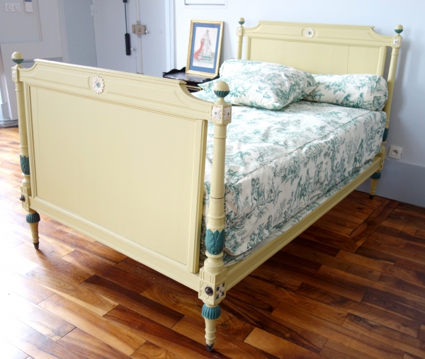 Late 18th century lacquered wood bed with full bedding, circa 1790