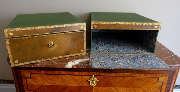 Marquetry sideboard fit with carton boxes inside, 18th century