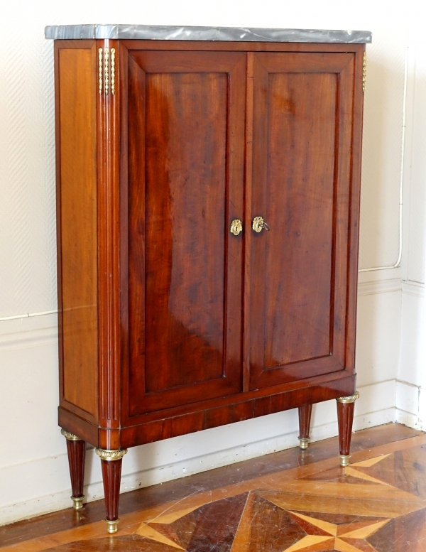 Louis XVI mahogany sideboard - late 18th century - 79cm x 113cm x 23cm