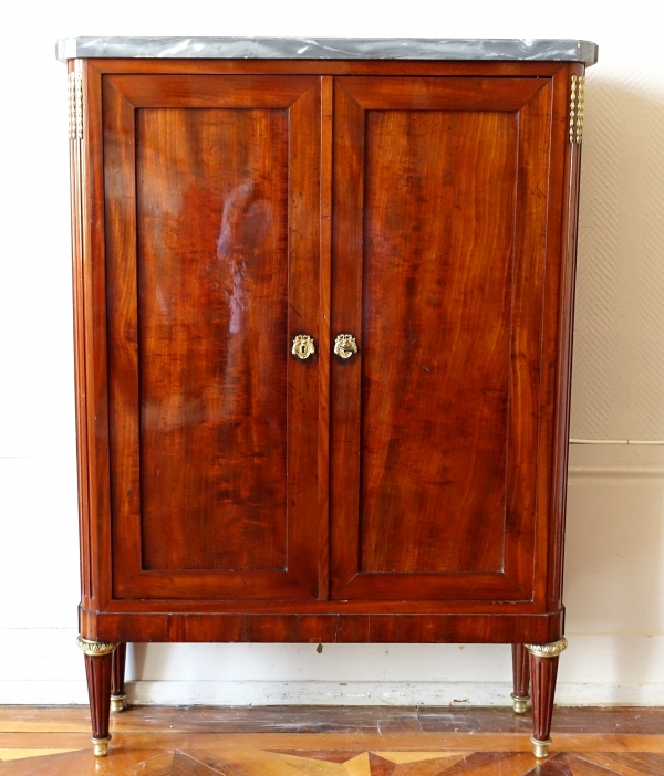 Louis XVI mahogany sideboard - late 18th century - 79cm x 113cm x 23cm