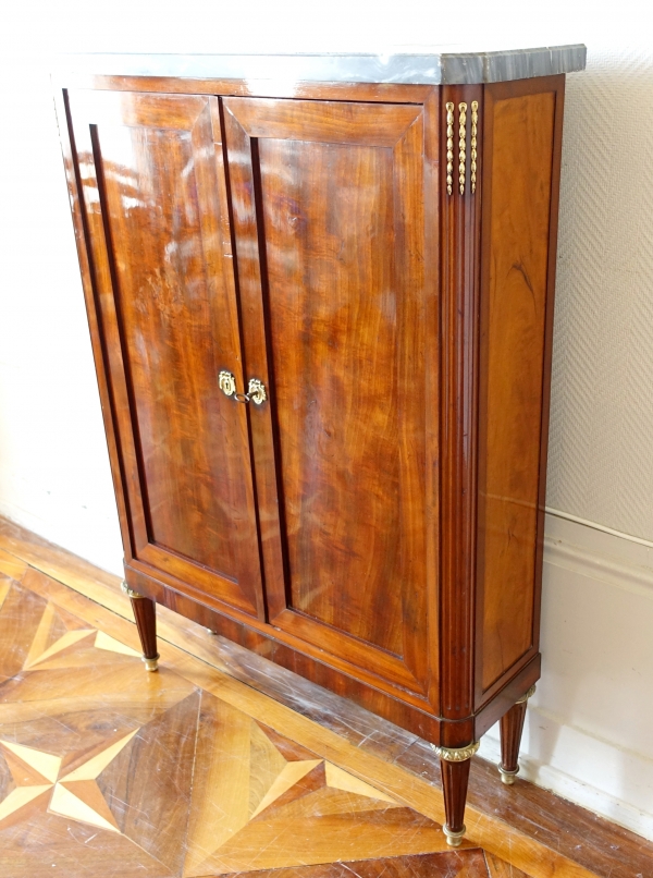 Louis XVI mahogany sideboard - late 18th century - 79cm x 113cm x 23cm