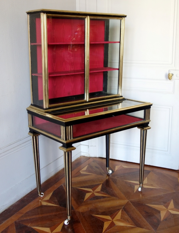 Meuble vitrine de collectionneur de miniatures - style Louis XVI d'époque Napoléon III