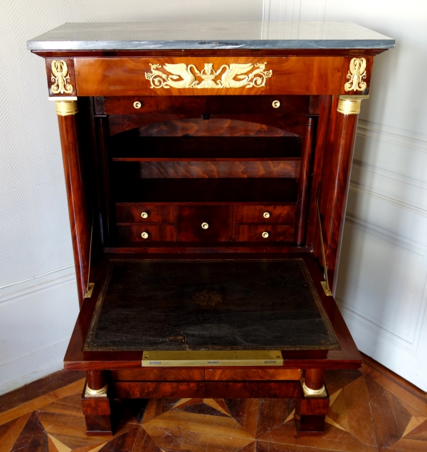 Secrétaire et commode en suite d’époque Empire, acajou, bronze doré, marbre bleu Turquin