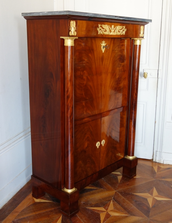 Secrétaire et commode en suite d’époque Empire, acajou, bronze doré, marbre bleu Turquin