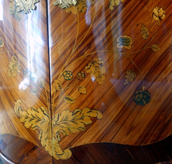 Pair of Louis XV rosewood marquetry corner cupboards - 18th century