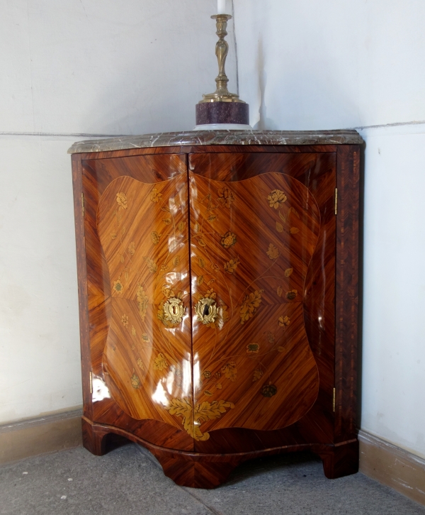 Pair of Louis XV rosewood marquetry corner cupboards - 18th century