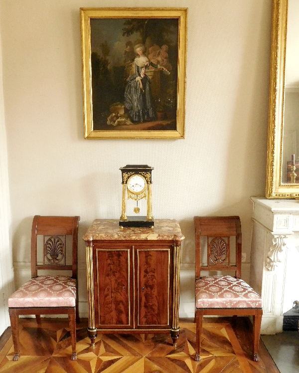 Buffet / commode d'entre deux Louis XVI en acajou de Cuba, marbre breche d'Alep