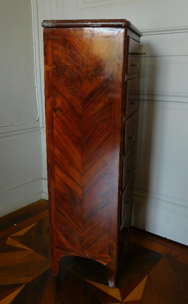 Elegant Louis XV rosewood veneered chiffonier, 18th century