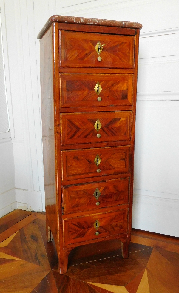 Elegant Louis XV rosewood veneered chiffonier, 18th century