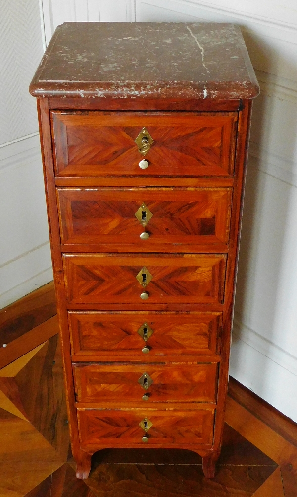 Petit meuble chiffonnier en bois de rose d'époque Louis XV