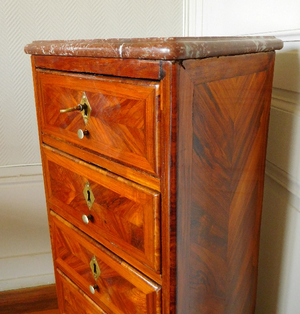 Petit meuble chiffonnier en bois de rose d'époque Louis XV