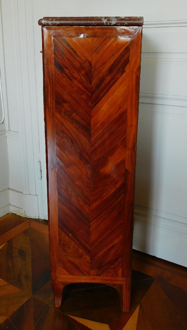 Elegant Louis XV rosewood veneered chiffonier, 18th century