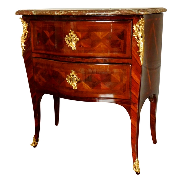 Petite commode sauteuse d'époque Louis XV en bois de violette, estampille de François Garnier