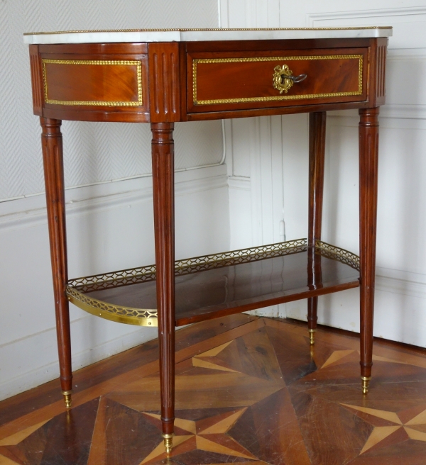 Petite console Louis XVI Directoire en acajou, garniture de bronze doré fin XVIIIe