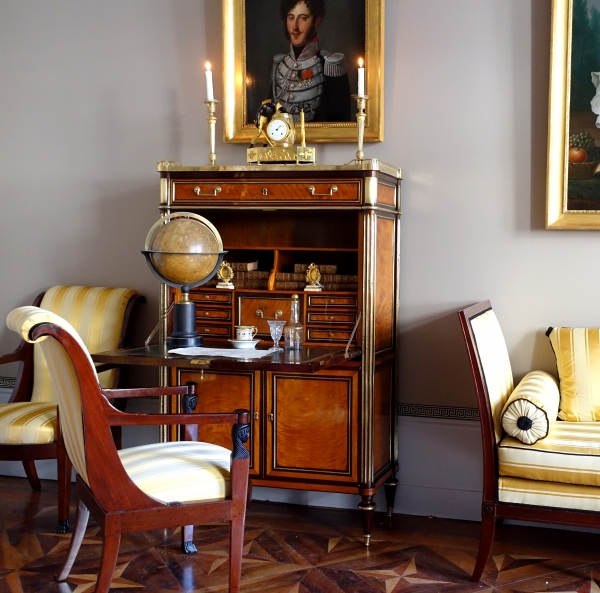 Louis XVI lemon tree marquetry secretaire or writing desk, France, 18th century