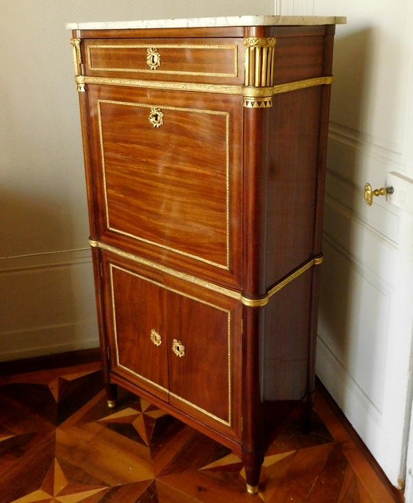 Louis XVI mahogany and ormolu writing desk, 18th century circa 1770