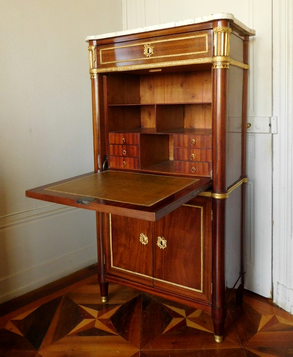 Louis XVI mahogany and ormolu writing desk, 18th century circa 1770