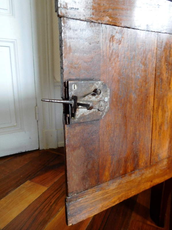 Rich marquetry Secretary - Courte in Dijon, France, Louis XVI production, late 18th century circa 1780